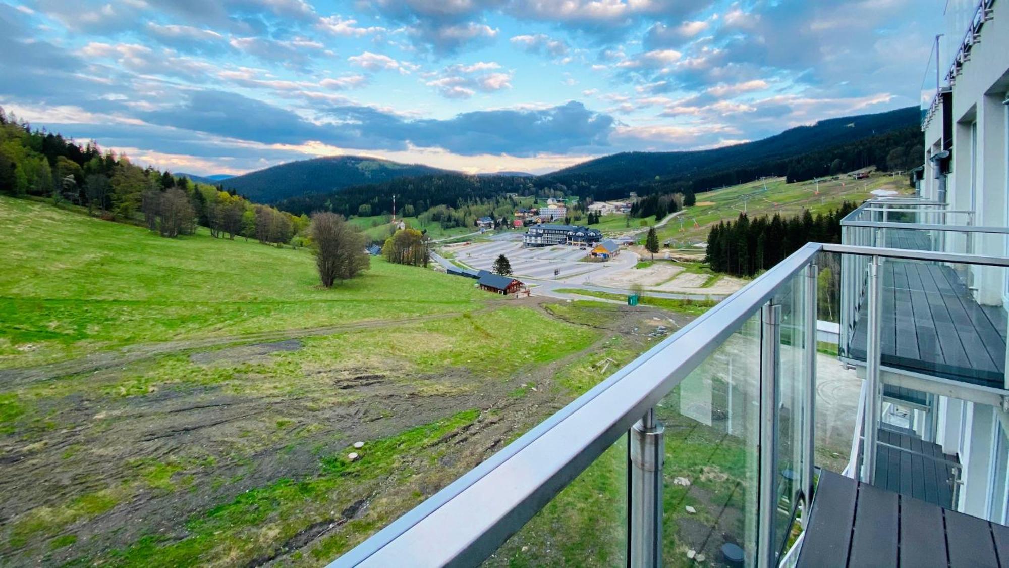 Panorama - Czarna Gora Resort By Sun & Snow Z Basenem I Sniadaniem แชนนา ภายนอก รูปภาพ