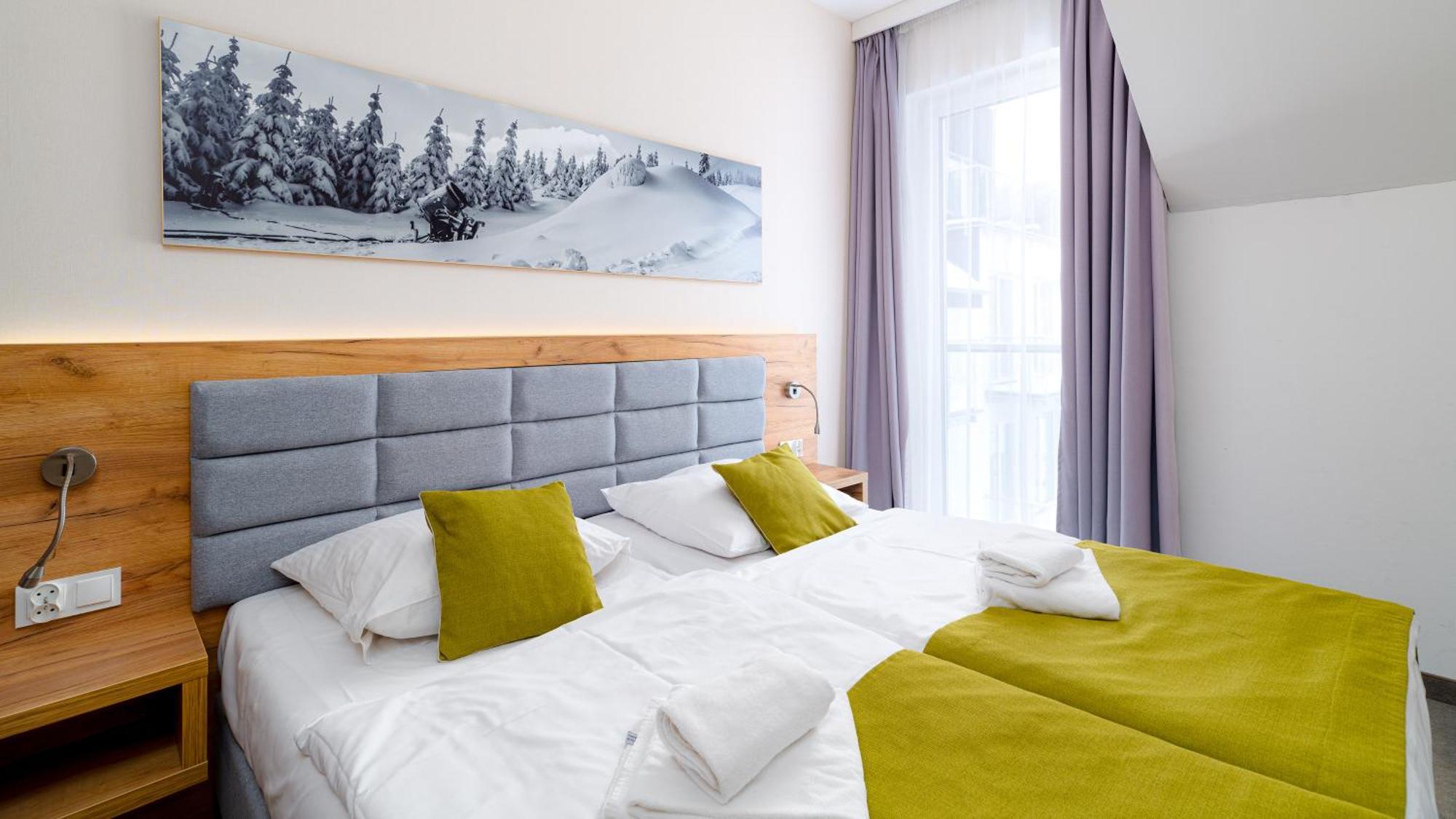 Panorama - Czarna Gora Resort By Sun & Snow Z Basenem I Sniadaniem แชนนา ภายนอก รูปภาพ
