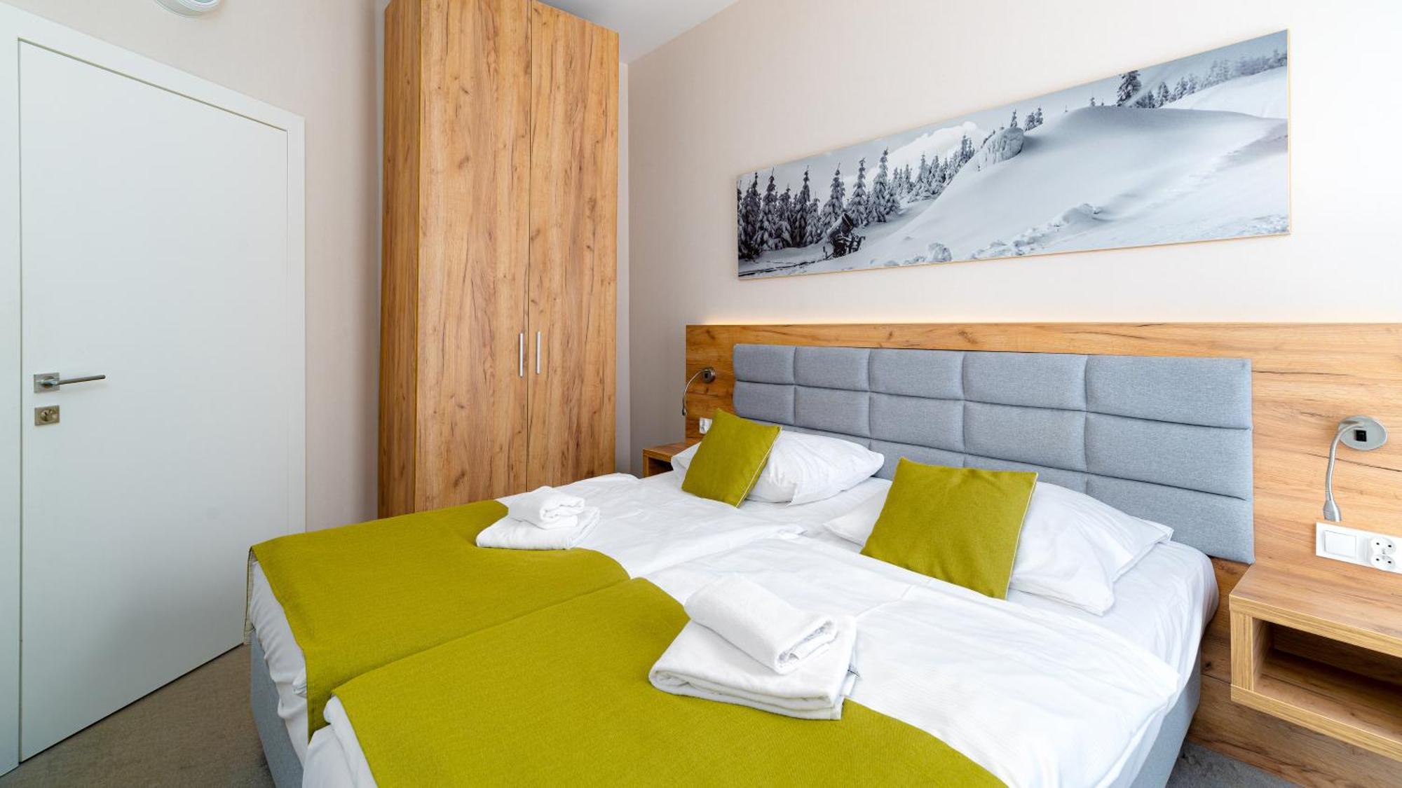 Panorama - Czarna Gora Resort By Sun & Snow Z Basenem I Sniadaniem แชนนา ภายนอก รูปภาพ