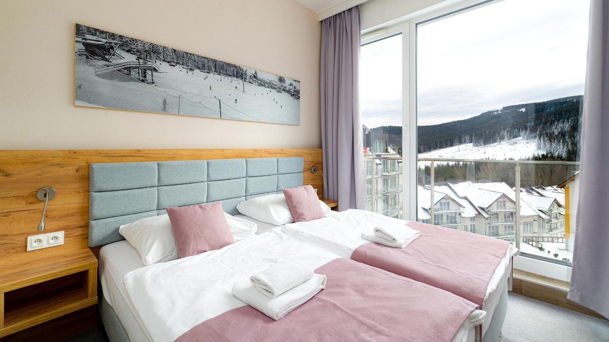 Panorama - Czarna Gora Resort By Sun & Snow Z Basenem I Sniadaniem แชนนา ภายนอก รูปภาพ