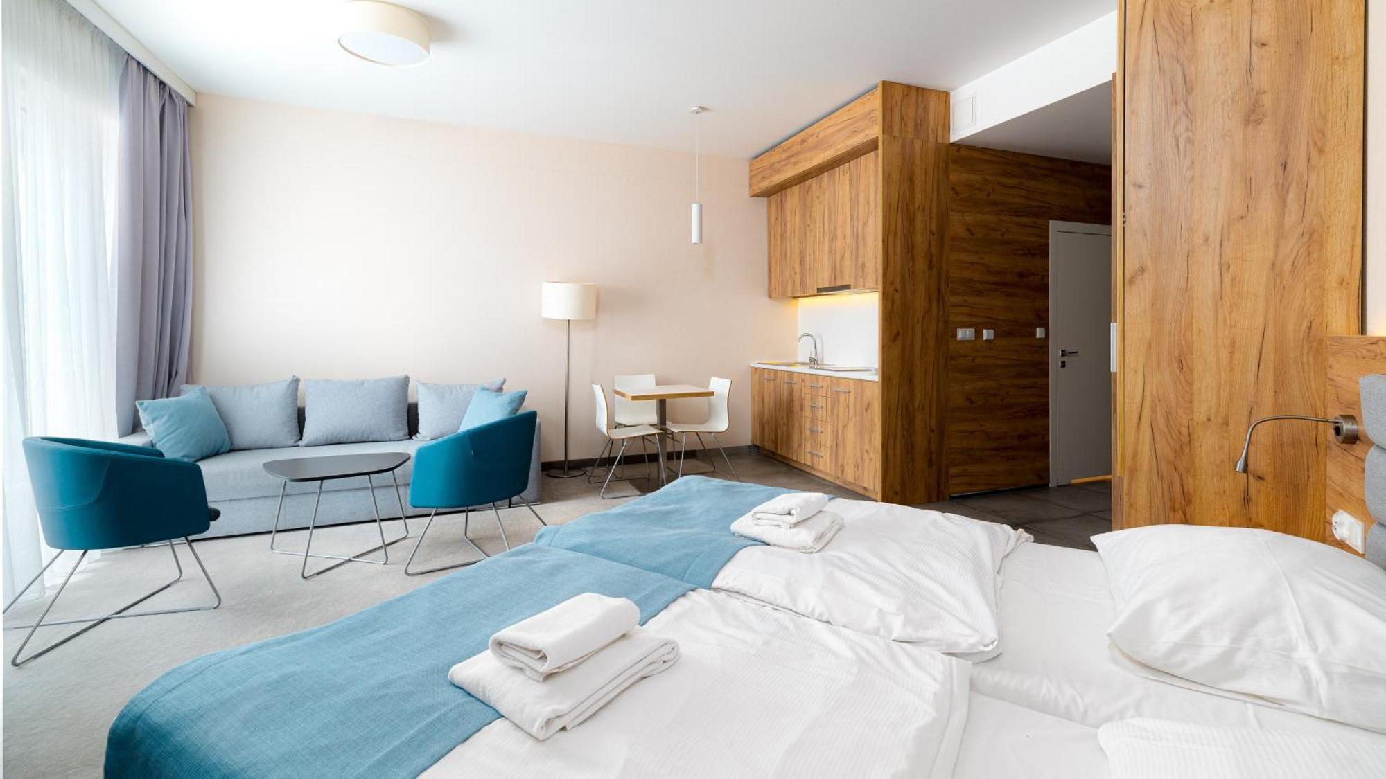 Panorama - Czarna Gora Resort By Sun & Snow Z Basenem I Sniadaniem แชนนา ภายนอก รูปภาพ