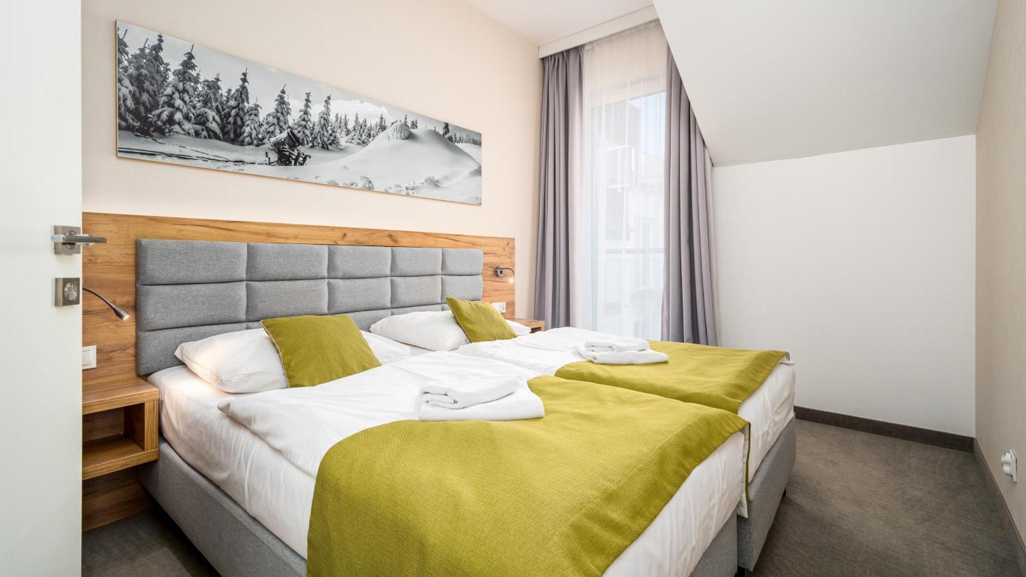 Panorama - Czarna Gora Resort By Sun & Snow Z Basenem I Sniadaniem แชนนา ภายนอก รูปภาพ